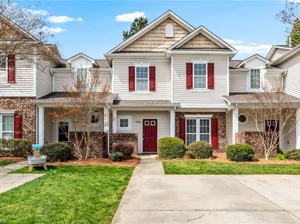 5910 Hollow Wood Ct, Winston Salem, NC 27104