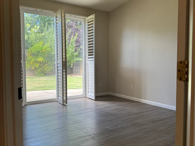 2591 Frontier Ln — Photo 9