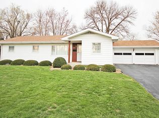 3147 Sand Creek Rd, Decatur, IL 62521