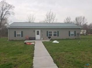 507 N College St, Calhoun, MO 65323