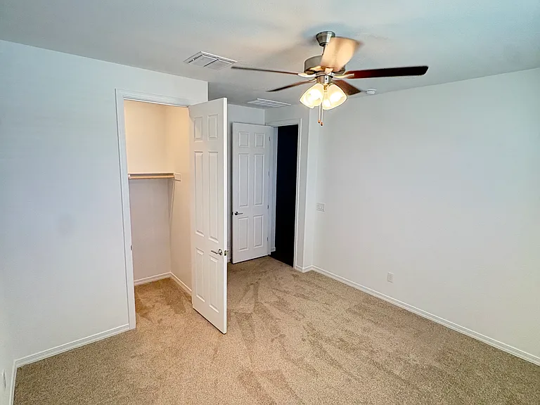 675 W Riparian Dr — Photo 29