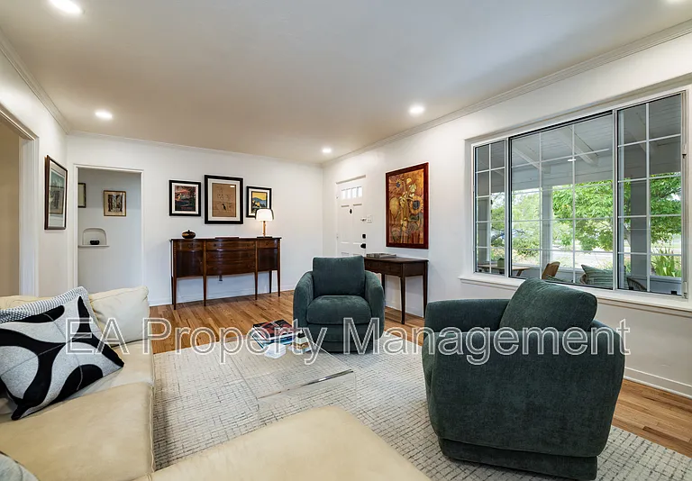 520 San Pasquale Ave SW — Photo 9
