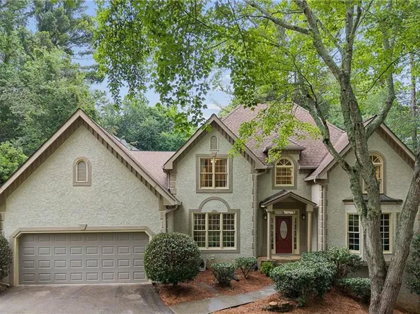 3069 Hillside Trl NE, Marietta, GA 30066