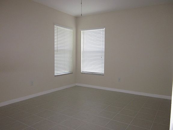 3rd image of 10439 Lucaya Dr