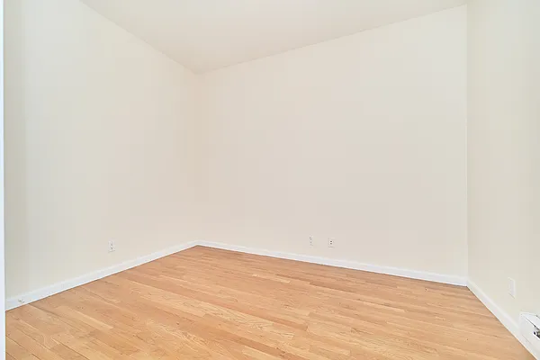 Rented by Living New York | media 11