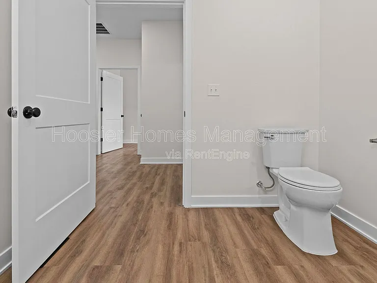 4448 Evanston Ave #B — Photo 18