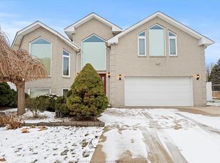 947 Grantham Ct, Windsor, ON N9G 2S9