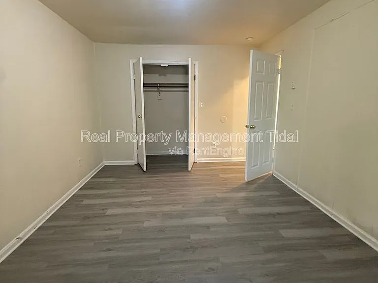 6255 Alexander St #16 — Photo 21