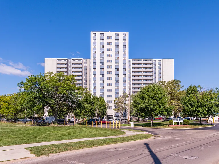 Euclid Beach Apartments — Photo 13
