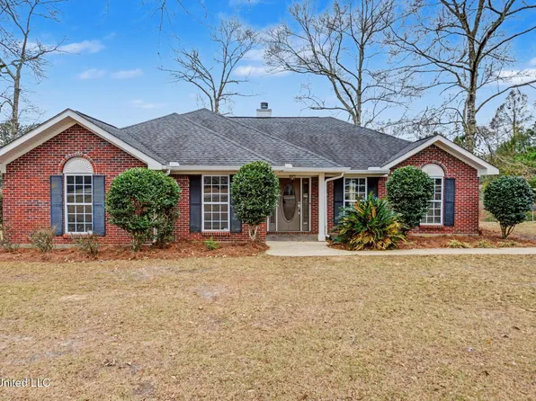 109 Mossy Oak Rd, Lucedale, MS 39452
