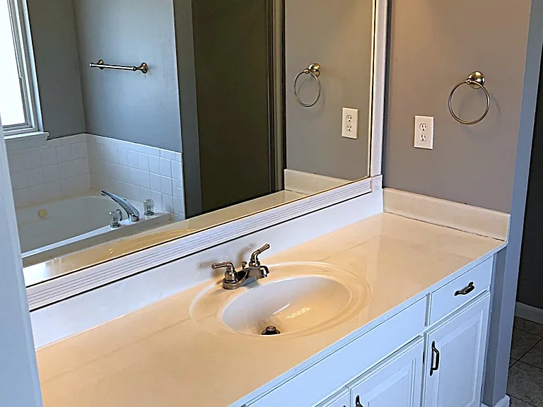 Soaking Tub, walk-in shower
