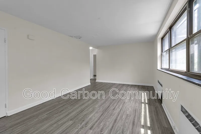 1 bed, 1.0 bath, $1,175 — Photo 3