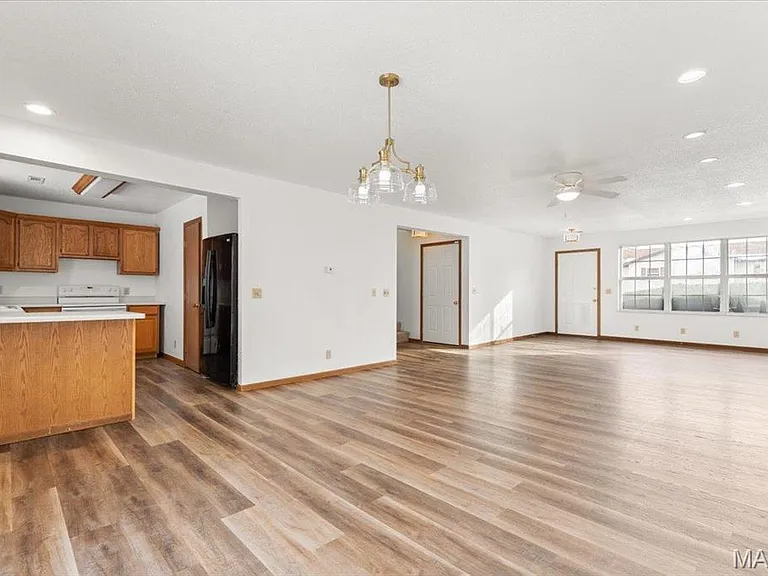 134 Clinton Hill Dr — Photo 5