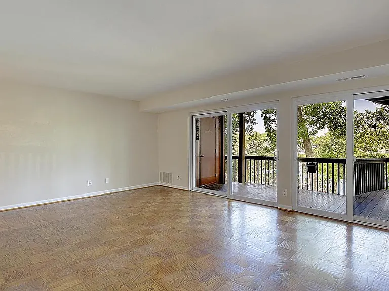 756 Fairview Ave #D — Photo 1