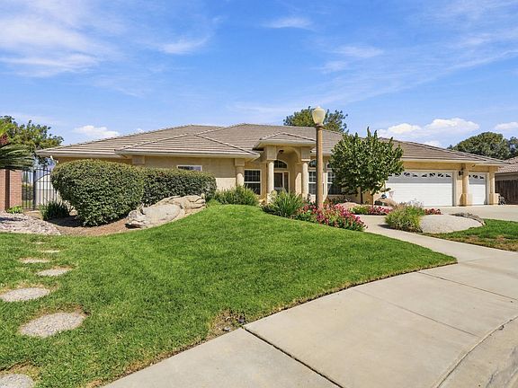 3rd image of 734 W Monte Verde Avenue