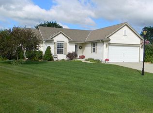 2528 Chelsea Ct, East Troy, WI 53120