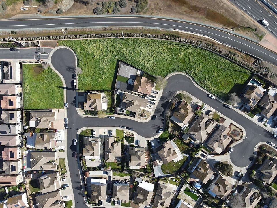 2nd image of 8907 Sheldon Terrace Ln