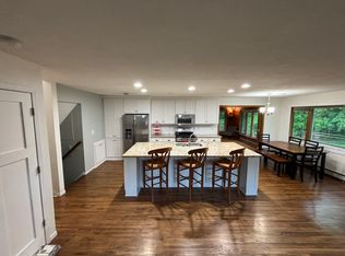 420 Lakeview Ave, Tonka Bay, MN 55331