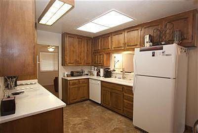 Kitchen 6