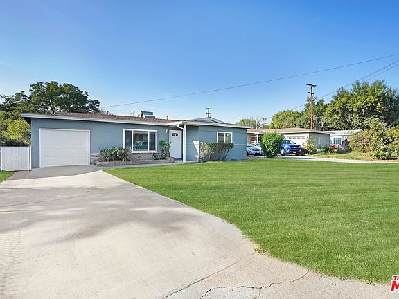 3rd image of 1473 W 15th St