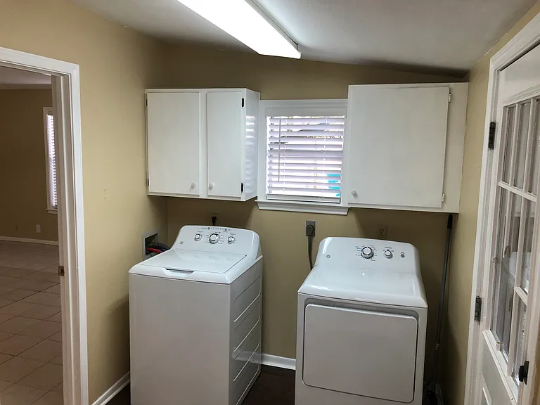 612 S Plant Ave — Photo 13