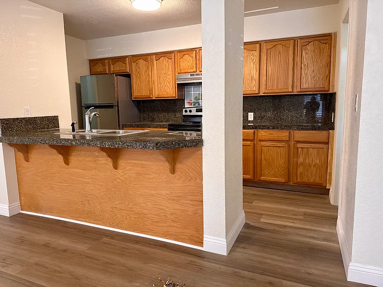 815 W San Ysidro Blvd #203 — Photo 9