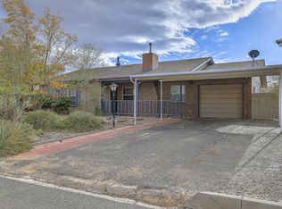 1672 Domain Loop SE, Rio Rancho, NM 87124