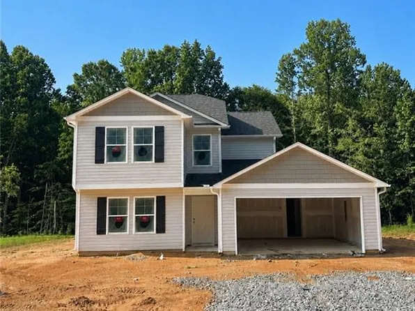 670 Oakwood Cir, Lexington, NC 27295