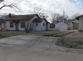 1521 S Oak Ave, Bartlesville, OK 74003