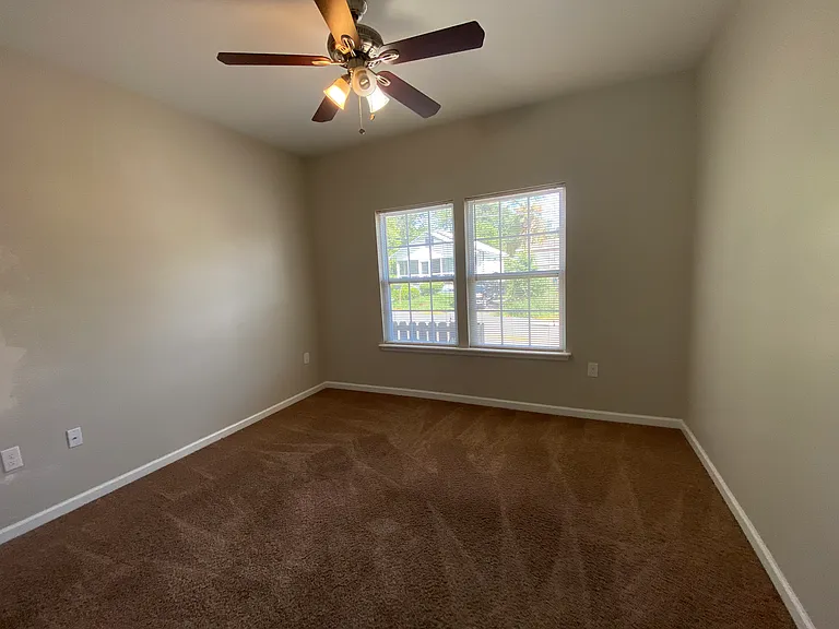 803 W Georgia St #1 — Photo 36