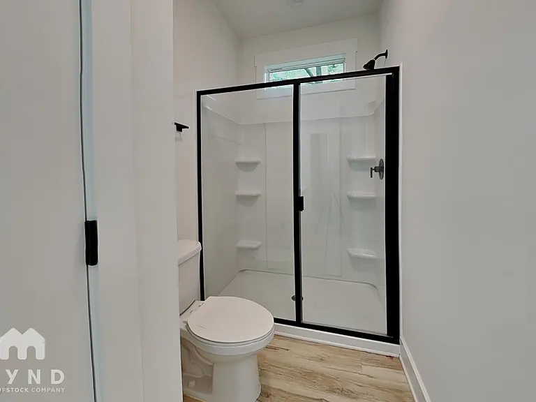 420 E Cedar Ave — Photo 11