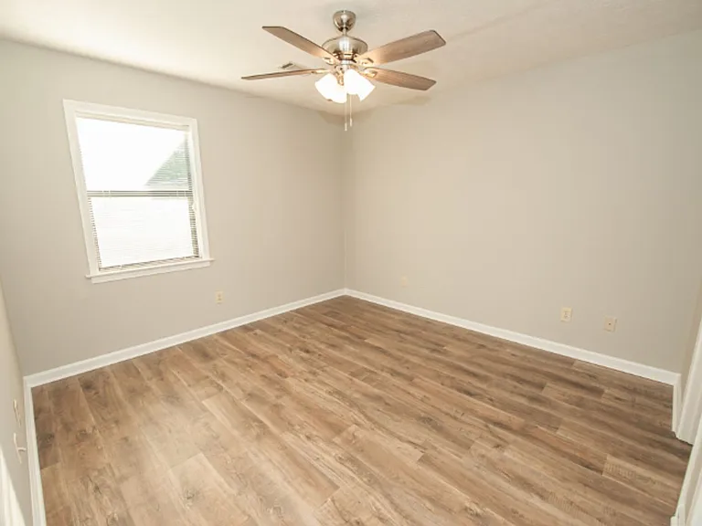 6218 Bell Gables — Photo 26