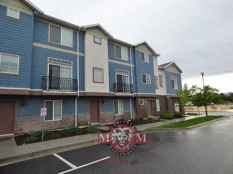 24 E Opequon Rd — Photo 1