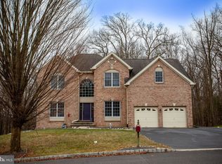 3860 Green Ridge Rd, Furlong, PA 18925