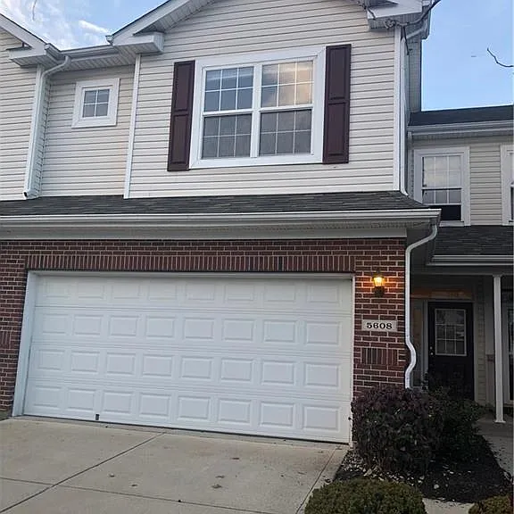 5608 Castor Way — Photo 3