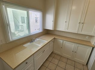 226 S Tower Dr #3, Beverly Hills, CA 90211