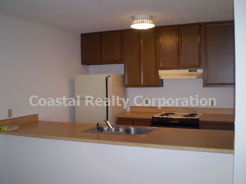2nd image of 716 Fairview Dr APT B