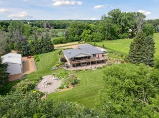 18185 Kelly Lake Rd, Carver, MN 55315