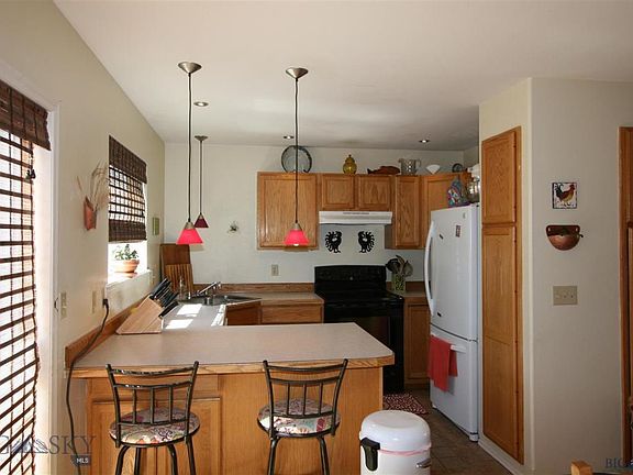 3rd image of 1105 Park Ave #B