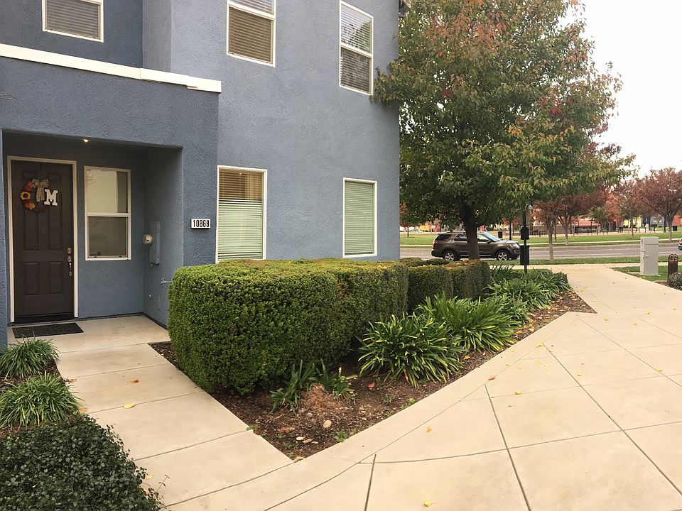 1st image of 10868 Atherstone Dr