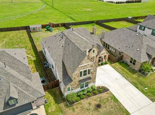 213 Lakewood Ln, Ponder, TX 76259