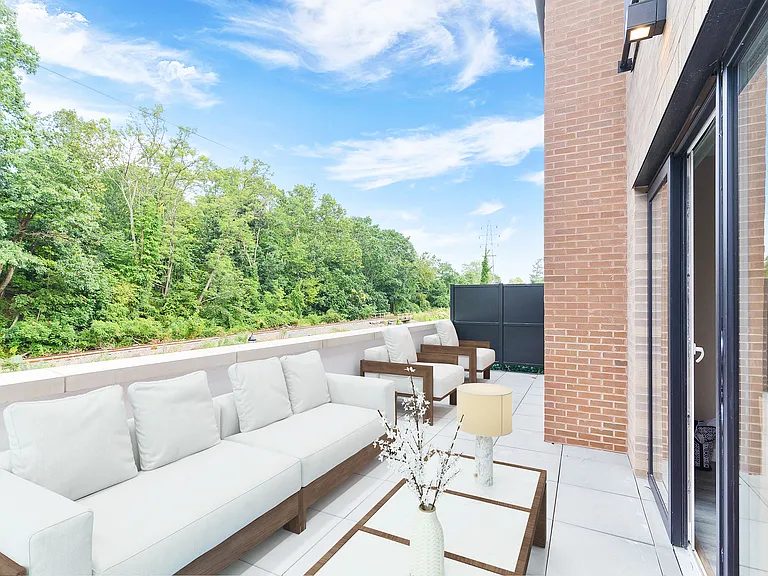 Whippany Village Apartments — Photo 22