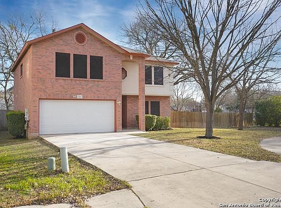 4th image of 1001 Summer Haven Ln