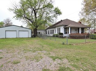 953 Church Ave, Mulberry, AR 72947