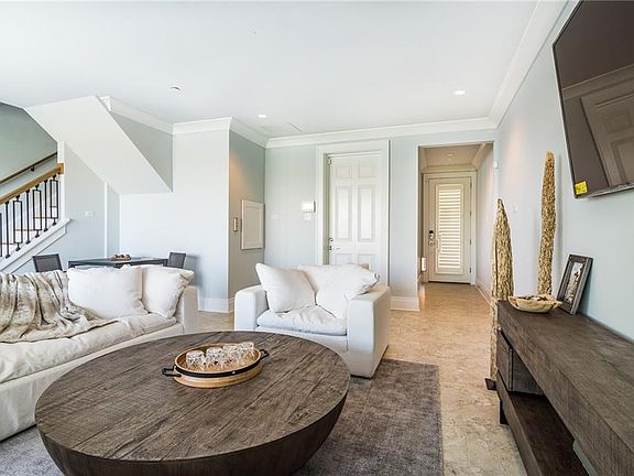 4th image of 182 Brightwater Dr Unit 2