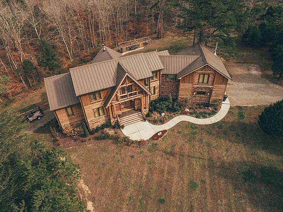 3rd image of 1001 Lakeside Ct