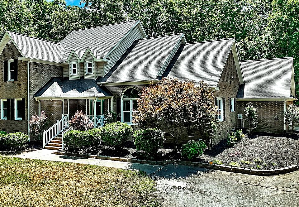 1st image of 148 Plantation Dr