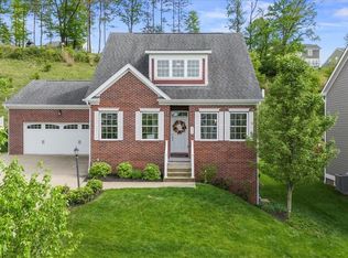 111 Vista Ridge Ln, Valencia, PA 16059