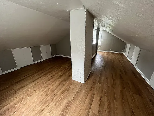 1021 Stewart Ave — Photo 15
