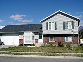 1st image of 2086 N 1100th St E